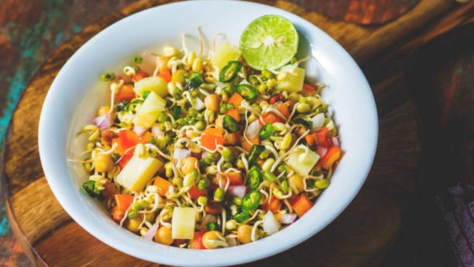 Healthy Sprouts Salad Recipe: A Refreshing and Nutritious Delight