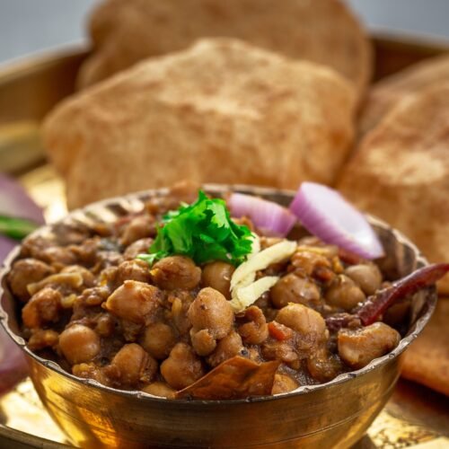 Flavorful Chole Puri Recipe: A Perfect North Indian Feast