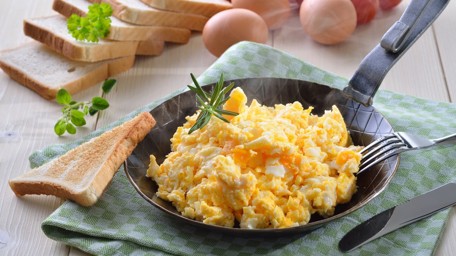 Scrambled Eggs Recipe