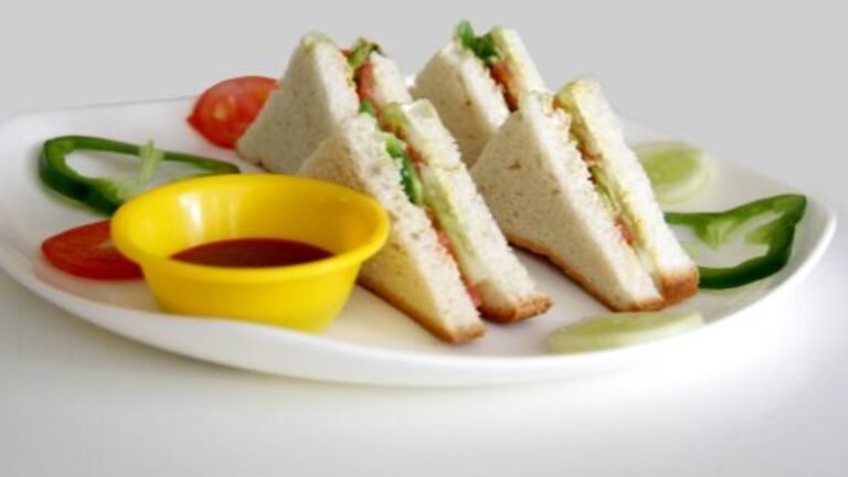Morphy Richards AT-200 2-Slice Pop-Up Toaster | Adjustable Browning & Fast Toasting 6 Veg Sandwich Recipe