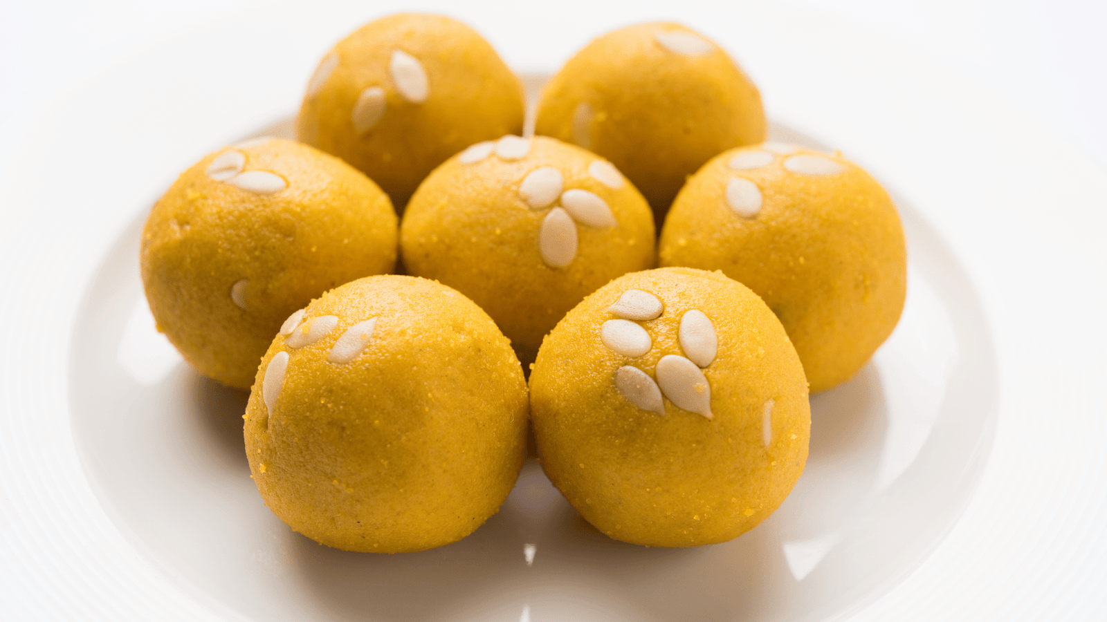 Perfect Besan Ladoo Recipe: A Step-by-Step Guide to Delicious Indian Sweets