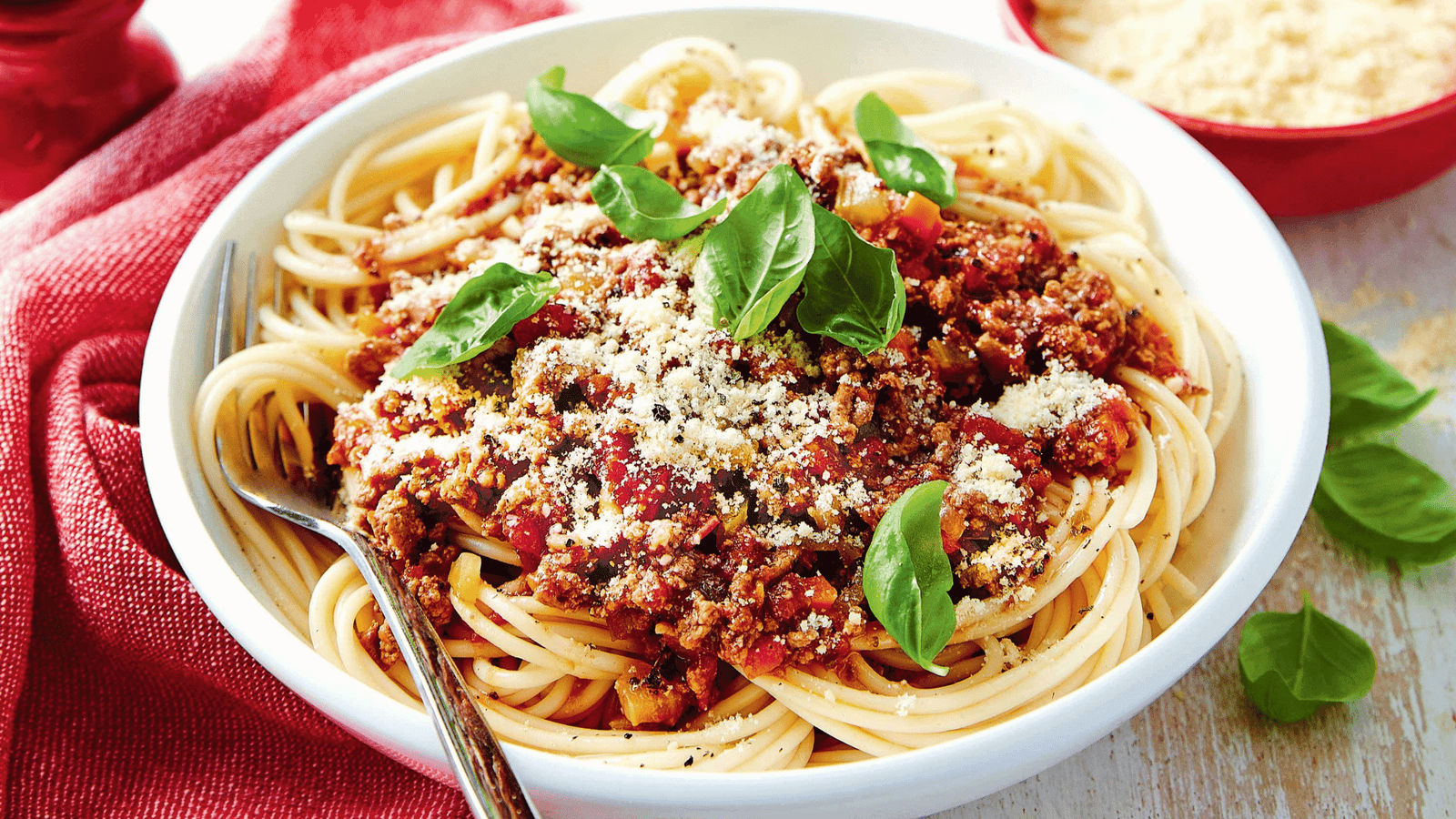 Mouthwatering Spaghetti Bolognese Recipe: A Perfect Italian Classic