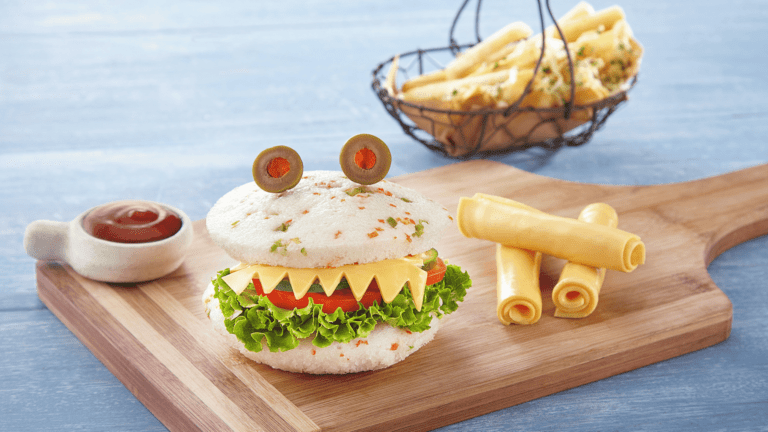 Flavor-Packed Idli Burger Recipe: A Delicious Fusion of Indian and Western Flavors