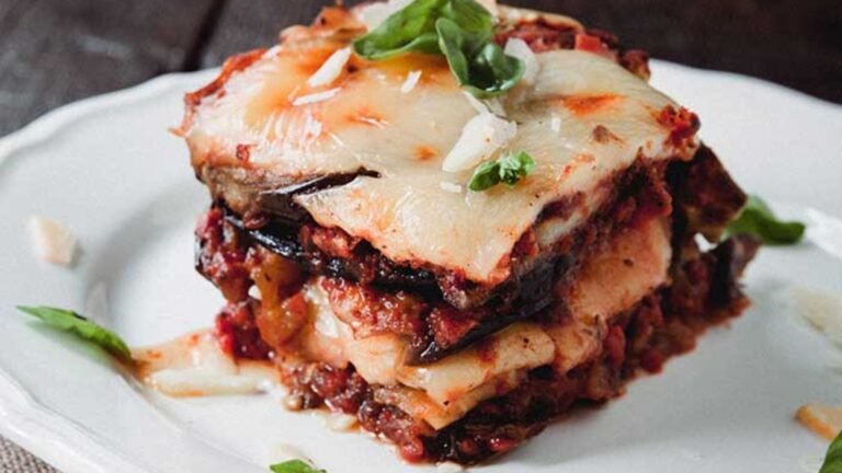 Classic Melanzane alla Parmigiana Recipe: Italian Baked Eggplant Delight