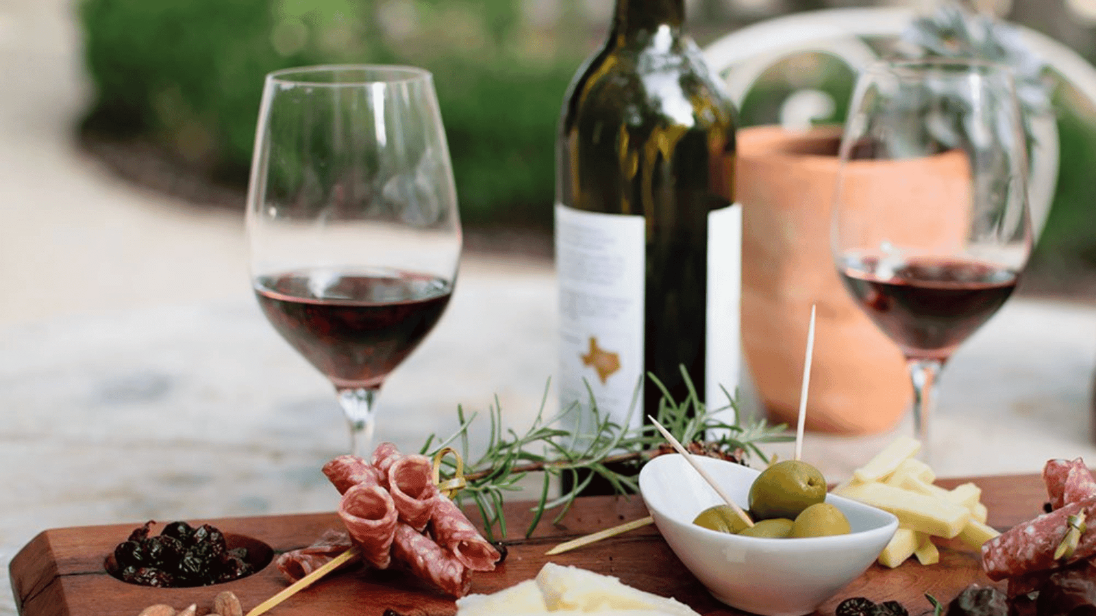 Types of Red Wine and Food Pairing: A Guide to Perfect Matches